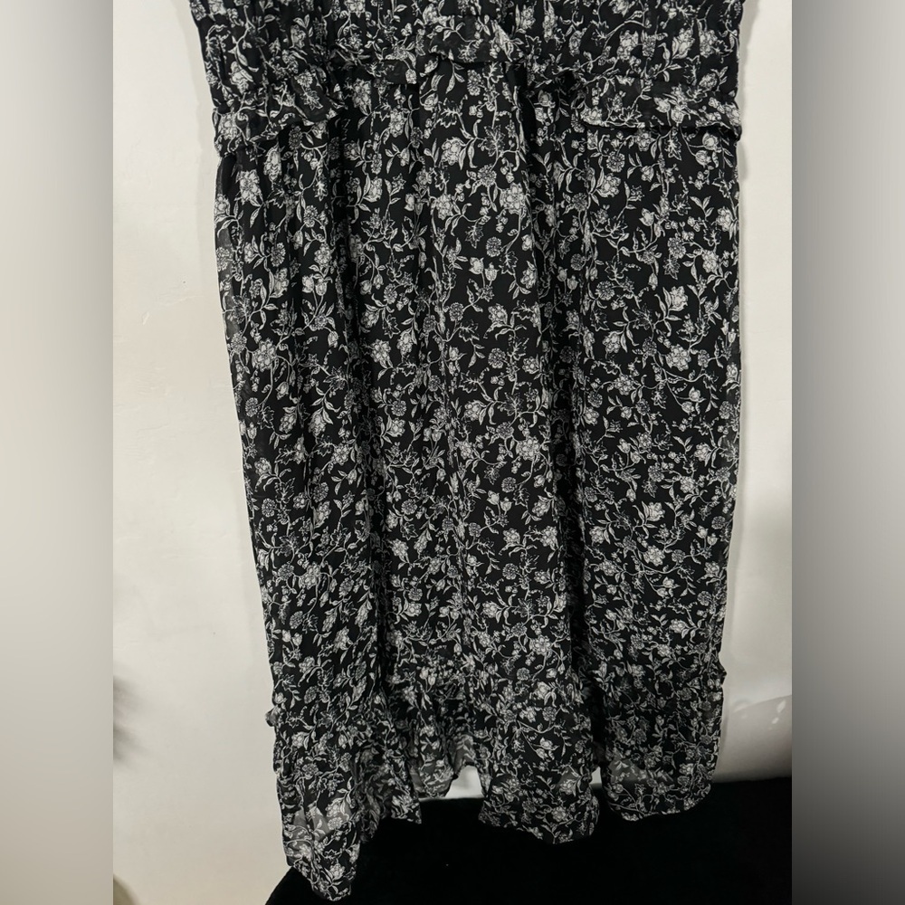 Old Navy - Black Ditsy Floral Ruffle Dress - Picture 9 of 10